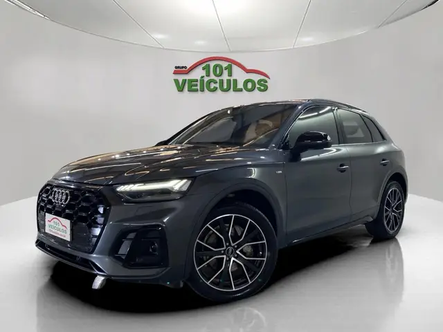 Carro Audi Q5 2023 S-Line Black 2.0 TFSI Quat. S-Tronic