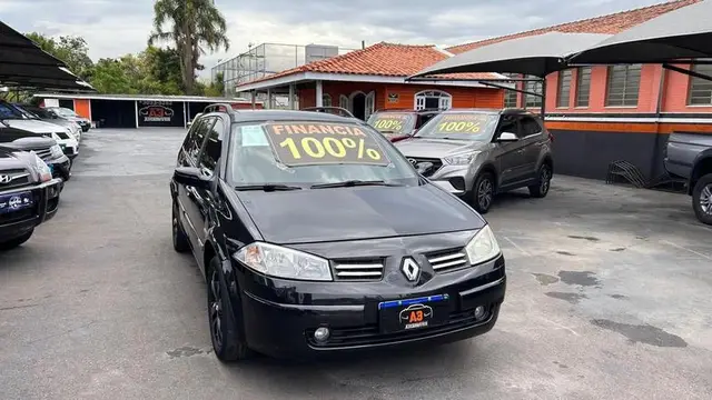 Carro Renault Megane Grand Tour 2013 Mégane Grand Tour Dynamique 1.6 16V (flex)