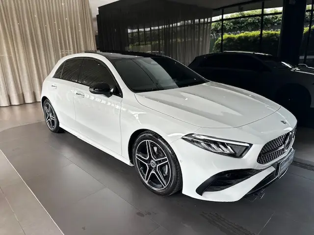 Carro Mercedes-Benz A 200 2025 AMG Line 1.3 TB Aut. (Híbrido)