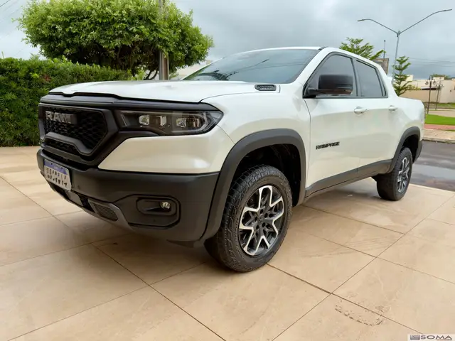 Carro Ram Rampage 2024 Rebel 2.0 Turbo