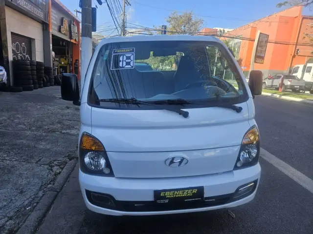 Caminhão Hyundai HR 2018 2.5 CRDi Longo sem Caçamba