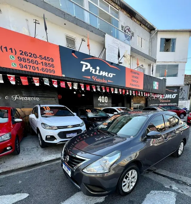 Carro Nissan Versa 2017 1.0 12V (Flex)