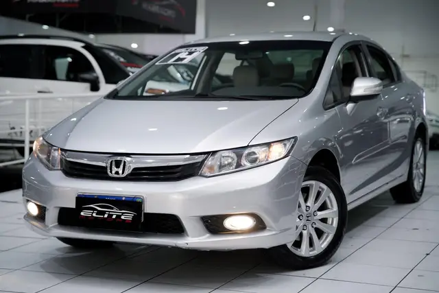 Carro Honda Civic 2014 New  LXR 2.0 i-VTEC (Aut) (Flex)