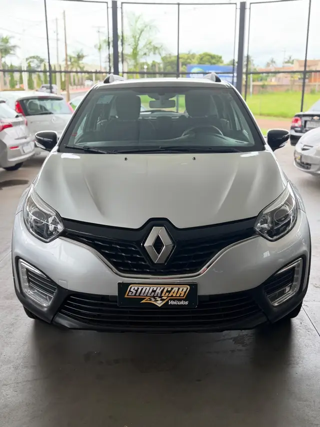 Carro Renault Captur 2019 Life 1.6 16v SCe CVT (Flex)