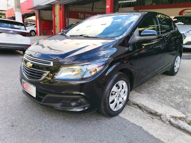 Carro Chevrolet Onix 2016 1.4 LT SPE/4