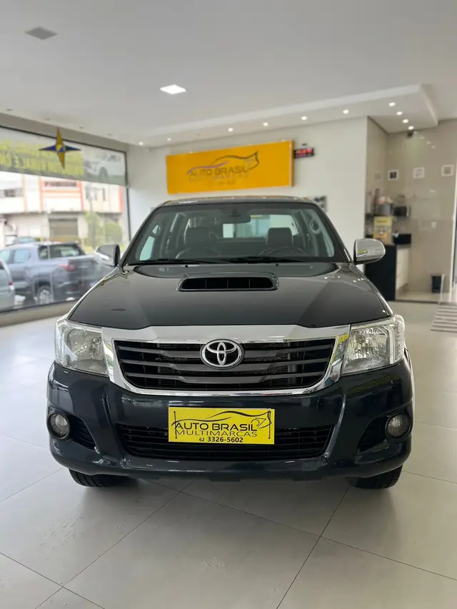 Carro Toyota Hilux Cabine Dupla 2013 Hilux 3.0 TDI 4x4 CD SRV (Aut)
