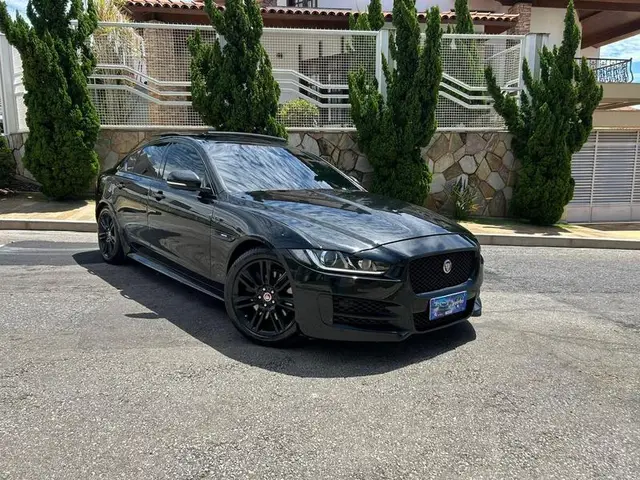 Carro Jaguar XE 2018 2.0 R-Sport 250