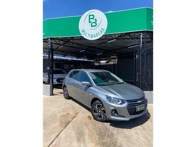 Carro Chevrolet Onix 2025 LT 1.0