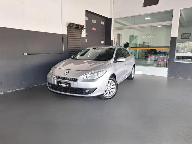 Carro Renault Fluence 2014 2.0 16V Dynamique (Flex)