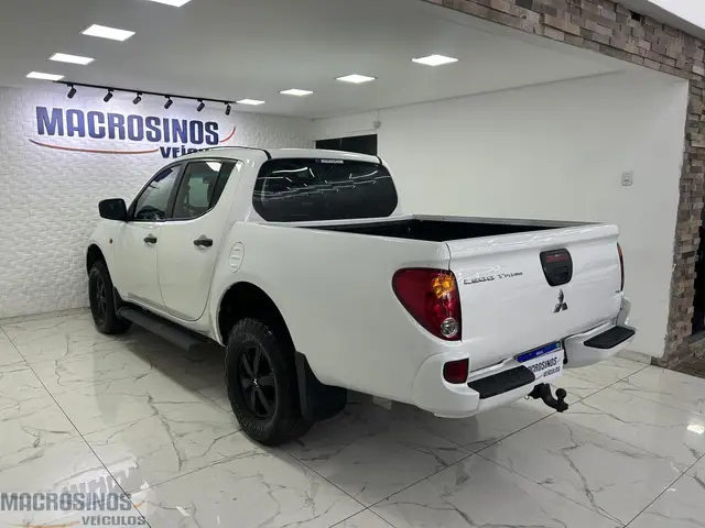 Carro Mitsubishi L200 Triton 2013 GL 3.2 CD TB Int. Dies. Mec.