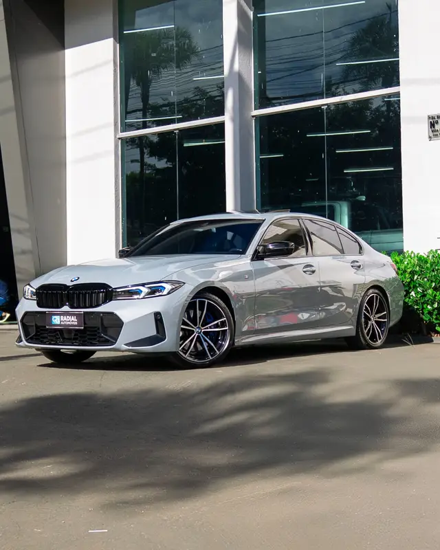 Carro BMW 320i 2024 M Sport 2.0 Turbo (Aut.)