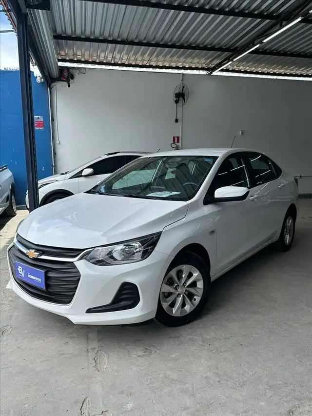 Carro Chevrolet Onix 2023 LT 1.0 Turbo