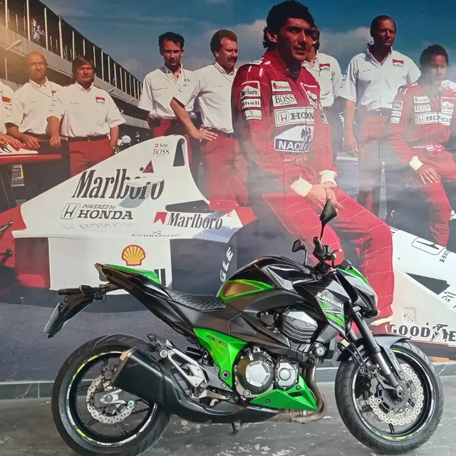 Moto Kawasaki Z 800 2013 Z-800