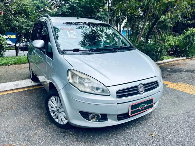 Carro Fiat Idea 2012 Attractive 1.4 8V (Flex)