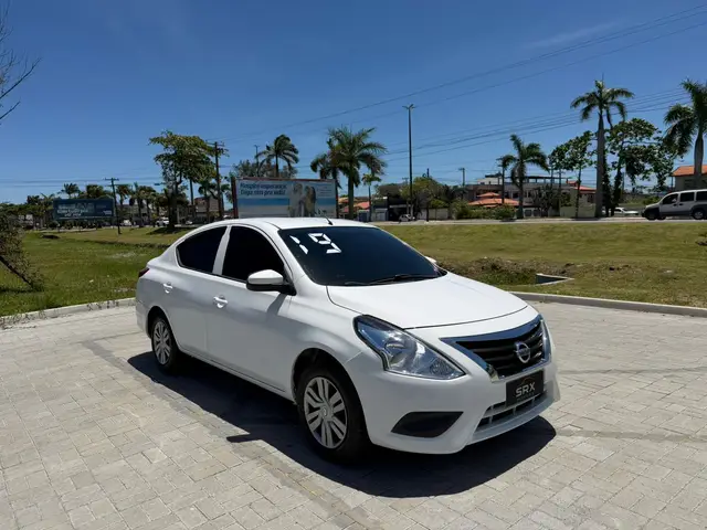Carro Nissan Versa 2019 1.0 12V (Flex)
