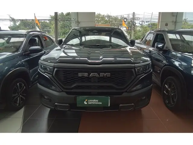 Carro Ram Rampage 2024 Rebel 2.0 Turbo