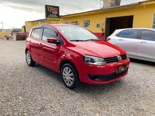 Carro Volkswagen Fox 2014 1.0 TEC (Flex) 4p