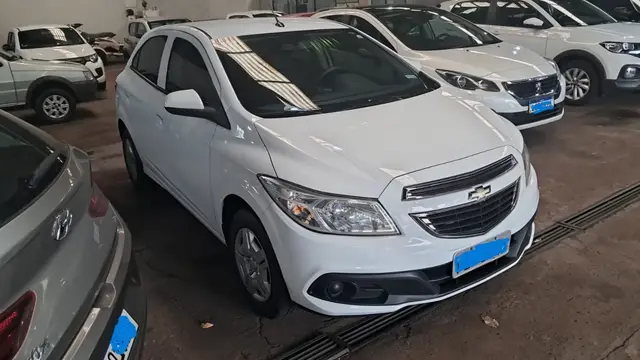 Carro Chevrolet Onix 2014 1.0 LT SPE/4