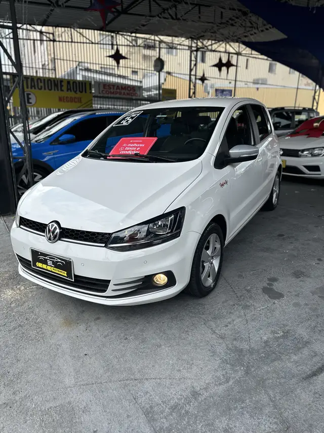 Carro Volkswagen Fox 2016 1.6 MSI Rock in Rio (Flex)