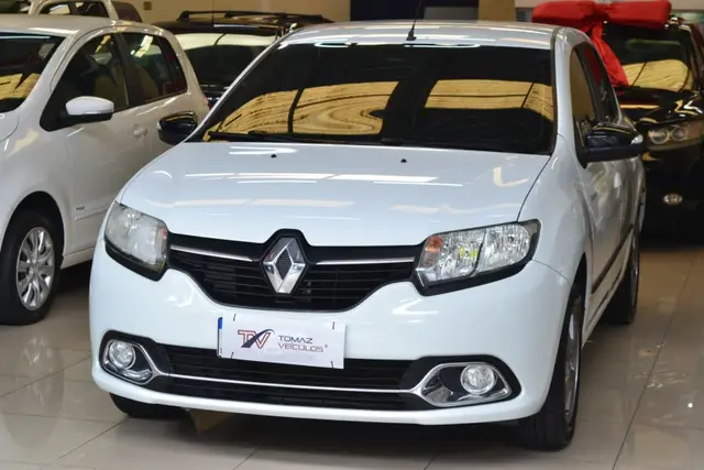 Carro Renault Logan 2015 Dynamique 1.6 8V