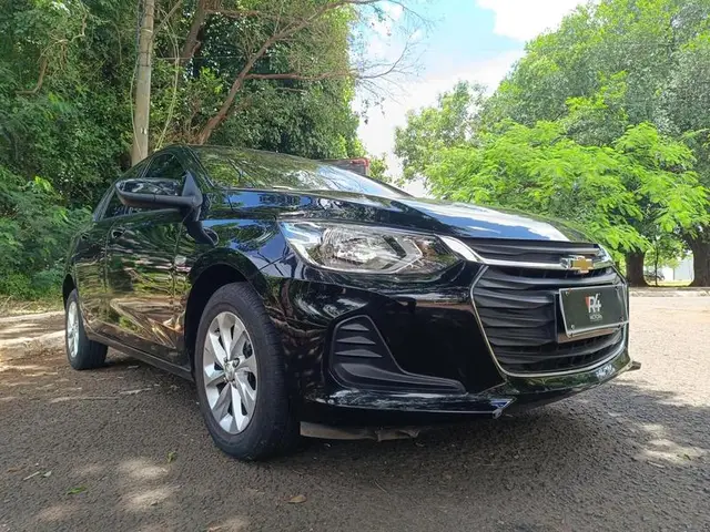 Carro Chevrolet Onix 2023 LT 1.0
