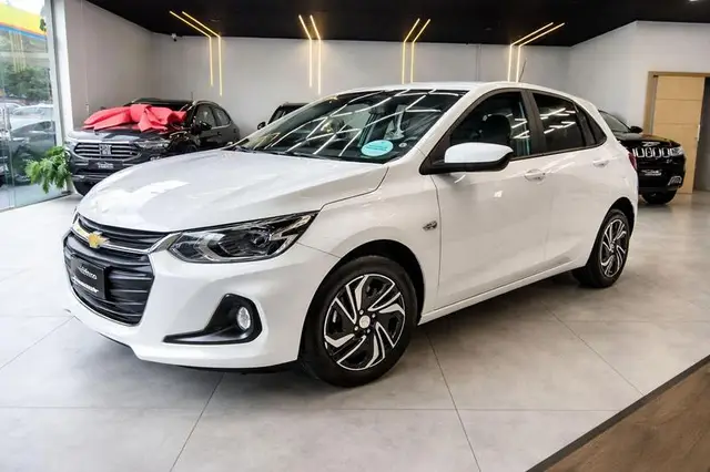 Carro Chevrolet Onix Plus 2025 LT 1.0