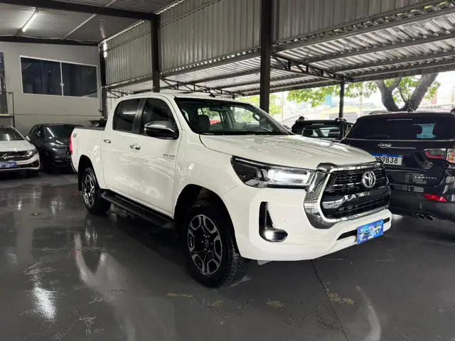 Carro Toyota Hilux Cabine Dupla 2025 SRV 4x4 2.8 Diesel