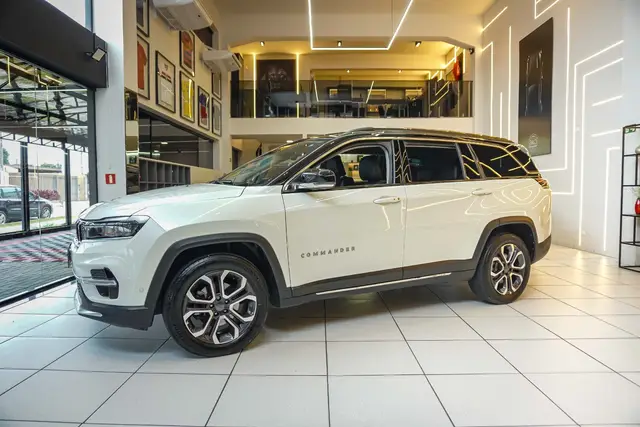 Carro Jeep Commander 2024 Limited 1.3 T270