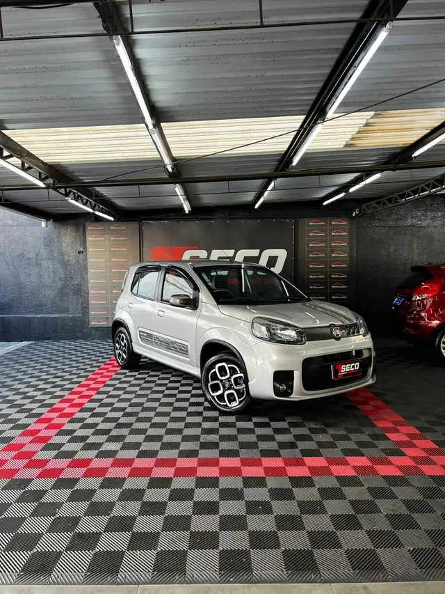 Carro Fiat Uno 2016 Sporting 1.4 8V Dualogic (Flex)