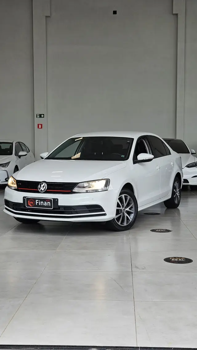 Carro Volkswagen Jetta 2016 1.4 TSI Trendline Tiptronic