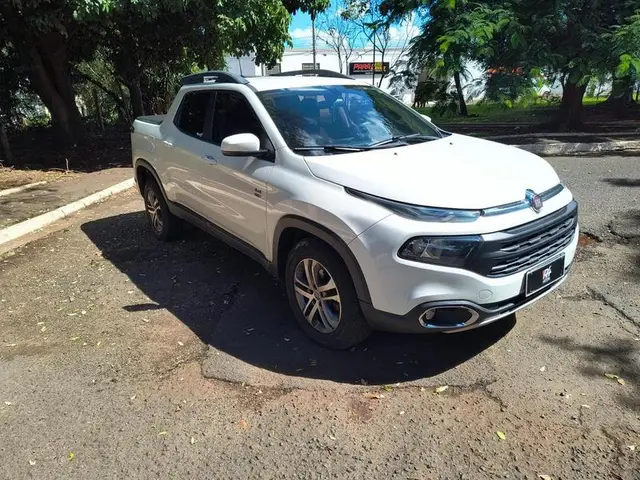 Carro Fiat Toro 2019 2.0 TDI Freedom Auto 4WD (Diesel)
