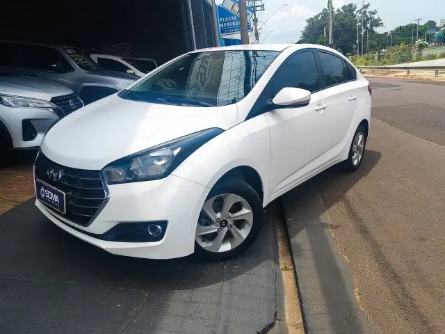 Carro Hyundai HB20S 2016 1.0 Comfort Plus (Flex)