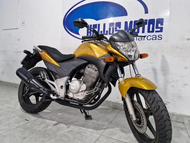 Moto Honda CB 300R 2011 Standard