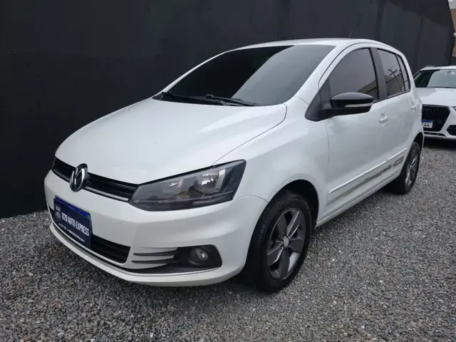 Carro Volkswagen Fox 2019 1.6 MSI Connect (Flex)