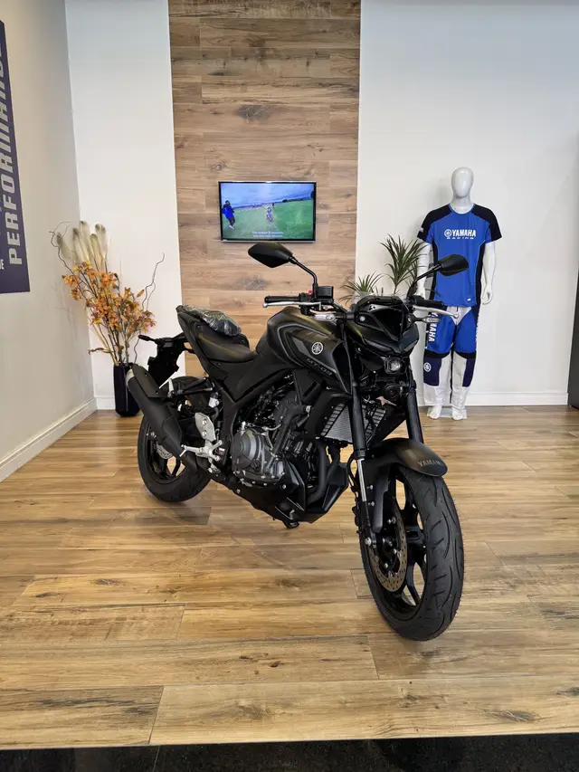 Moto Yamaha MT-03 2026 Connected