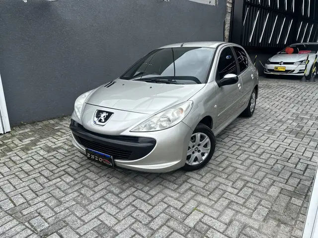 Carro Peugeot 207 2010 Hatch XR 1.4 8V (flex) 2p
