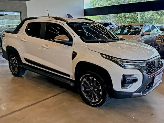 Carro Fiat Strada 2024 Ultra 1.0 Turbo