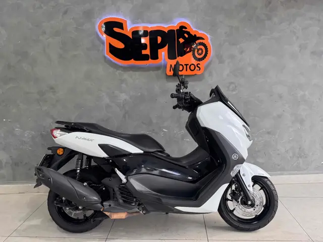 Moto Yamaha NMax 2022 160 ABS