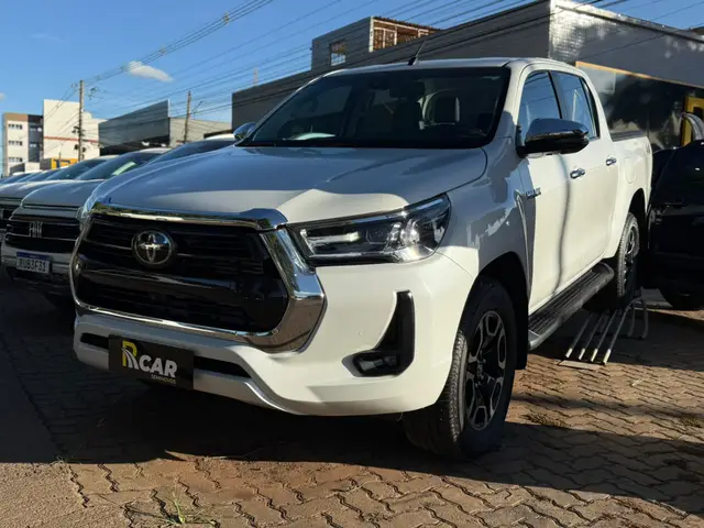 Carro Toyota Hilux Cabine Dupla 2024 SRX 4x4 2.8 Diesel