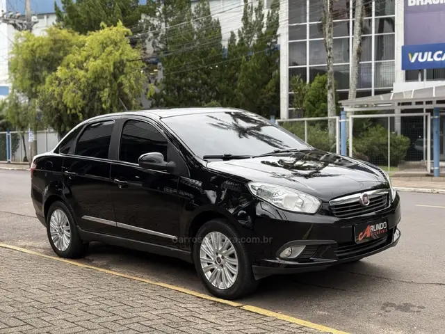 Carro Fiat Grand Siena 2014 Essence 1.6 16V (Flex)