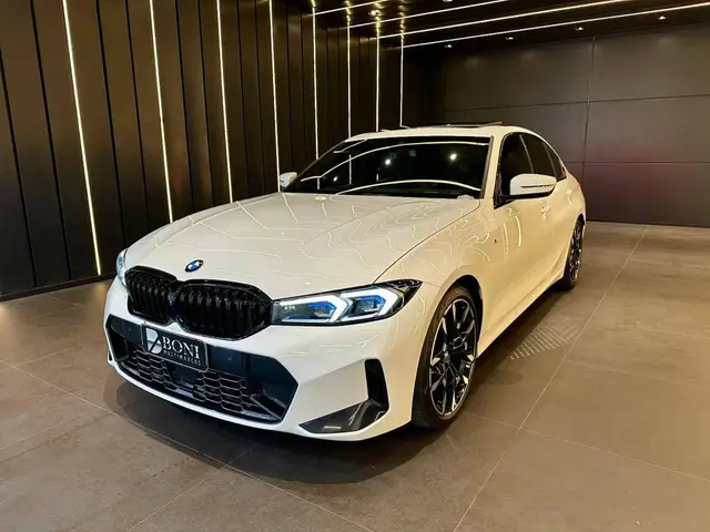 Carro BMW 320i 2025 M Sport 2.0 Turbo (Aut.)