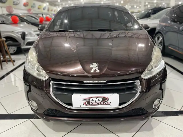 Carro Peugeot 208 2014 Griffe 1.6 16V (Flex)