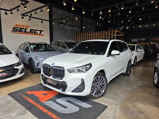 Carro BMW X1 2025 sDrive20i M Sport 2.0 Turbo (Aut.)
