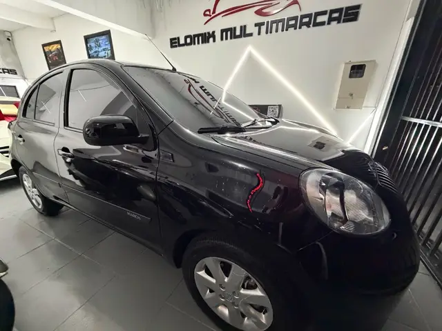 Carro Nissan March 2014 1.6 16V SV (Flex)