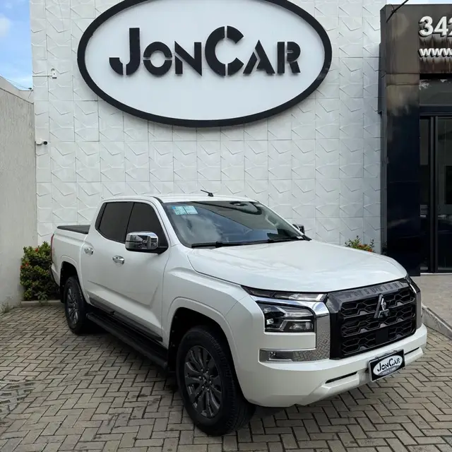 Carro Mitsubishi Triton 2026 HPE