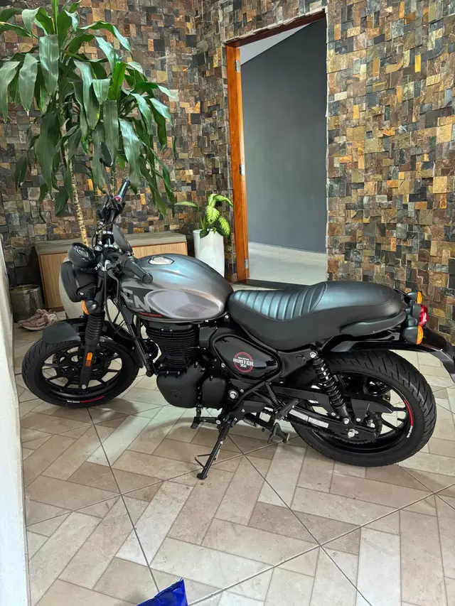 Moto Royal Enfield Hunter 350 2024 Dapper