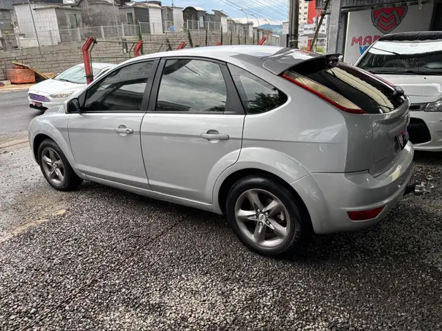 Carro Ford Focus Hatch 2011 GL 1.6 16V (Flex)