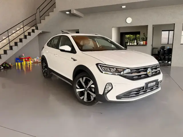 Carro Volkswagen Nivus 2024 Highline 200 TSI