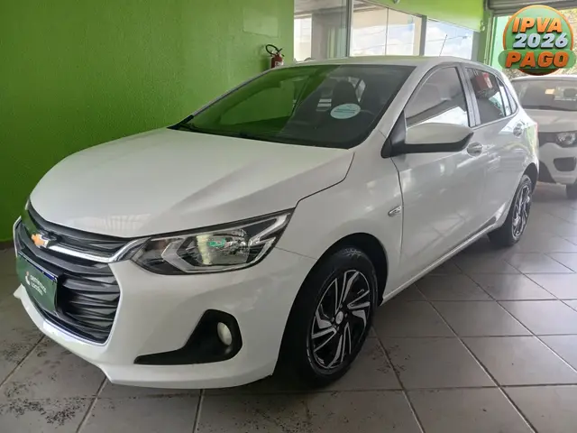 Carro Chevrolet Onix Plus 2024 LT 1.0