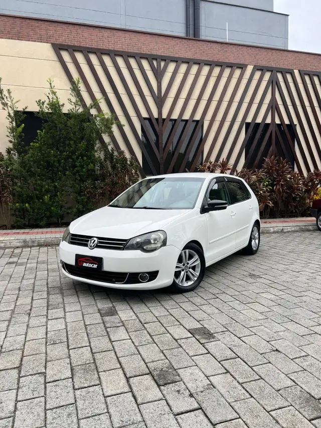 Carro Volkswagen Polo 2014 Hatch 1.6 VHT Total Flex